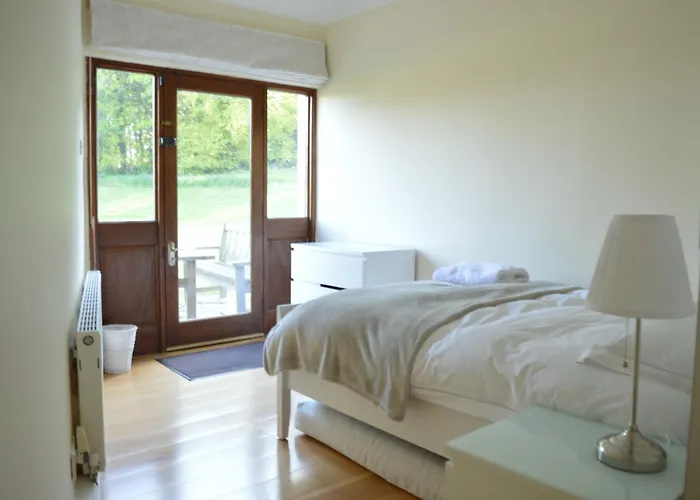 בית נופש The Bunker Cottage, Baltray דרוגדה