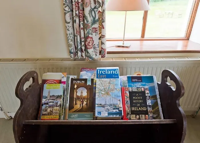 The Bunker Cottage, Baltray 펜션